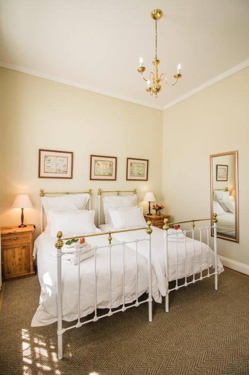 Karoo House Collection - 54 Middle * Graaff Reinet